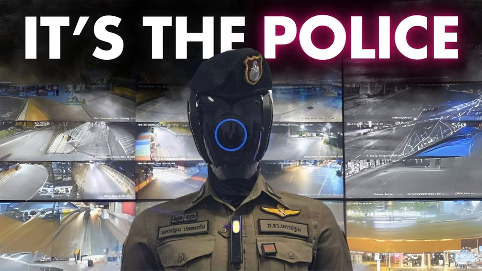 Cảnh sát AI Cyborg 1.0 phân tích dữ liệu từ camera an ninh (CCTV) và máy bay không người lái theo thời gian thực nhờ vào hệ thống camera 360 độ được kết nối trực tiếp với trung tâm chỉ huy để phản ứng nhanh chóng.