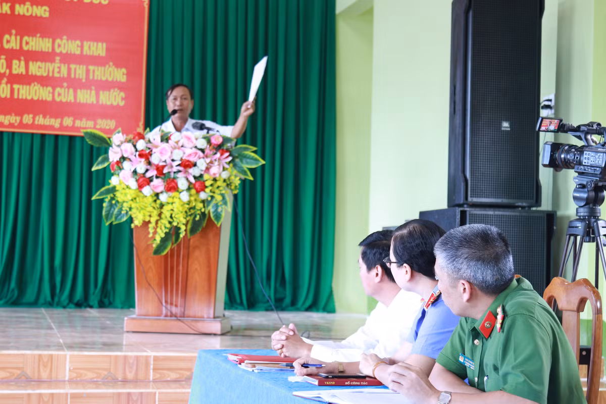 Gây oan sai 2 người dân, chánh án và thẩm phán bị kỷ luật - Hình 3 Gay oan sai 2 nguoi dan, chanh an va tham phan bi ky luat-Hinh-3