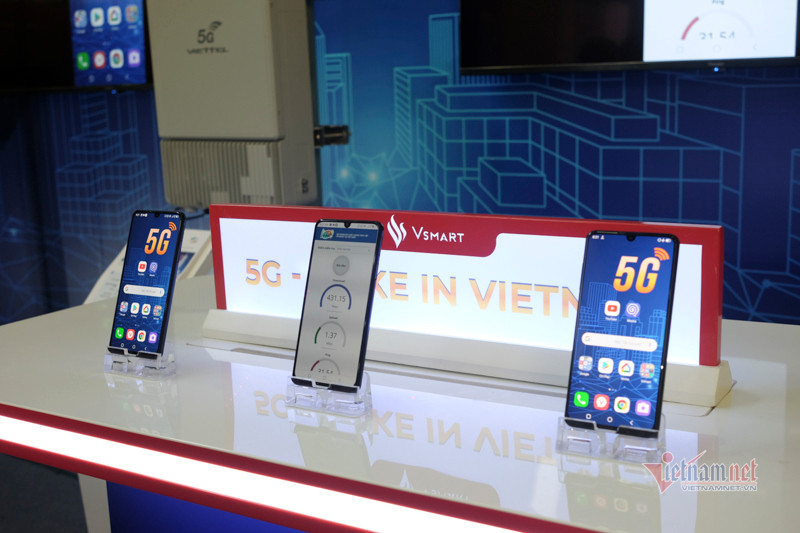 Mẫu điện thoại có tên Vsmart Aris 5G này hiện có thể hỗ trợ được mạng 5G băng tần Sub 6GHz. Thử nghiệm của Cục Viễn thông trên Aris 5G cho thấy, tốc độ 5G trên mẫu điện thoại này cao gấp 8 lần so với tốc độ 4G.