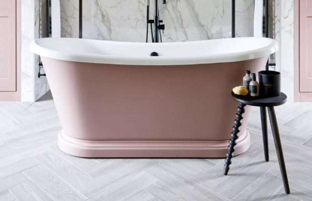 Bồn tắm: Một chiếc bồn tắm ấn tượng có thể tạo nên điểm nhấn cho căn phòng. Nhiều người lựa chọn những chiếc bồn tắm màu trắng để tạo cảm giác sạch sẽ và sang trọng. Tuy nhiên, bạn có thể lựa chọn những gam màu khác cho chiếc bồn tắm của mình, tùy theo sở thích và phong cách thiết kế bồn tắm của bạn.