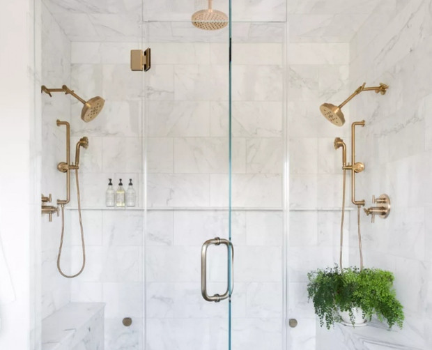 Phòng tắm xông hơi: Nếu phòng tắm của bạn không đủ diện tích để đặt bồn tắm thì bạn có thể cân nhắc đến việc thiết kế một phòng tắm xông hơi. Thiết kế phòng tắm xông hơi dạng vuông thường được lựa chọn vì sự sang trọng, tạo cho bạn cảm giác thư giãn, phù hợp với mọi không gian phòng tắm.