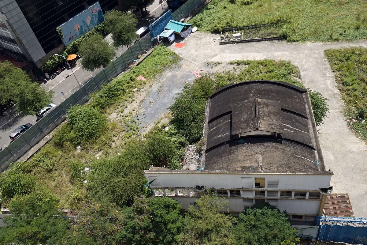 Ngung moi giao dich lo dat vang dinh sai pham cua ong Vu Huy Hoang