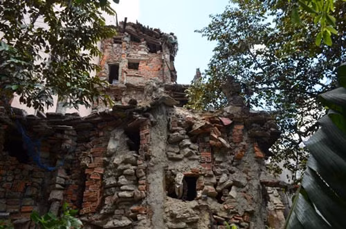 Ngôi nhà 36 năm xây dựng vẫn chưa xong.