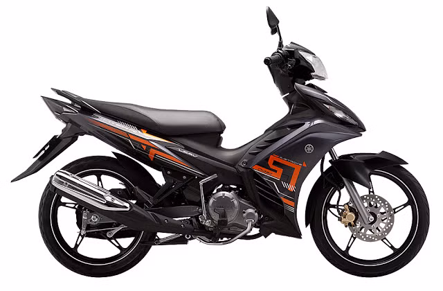 Một dòng xe khác của hãng Yamaha cũng được đông đảo người tiêu dùng Việt "săn lùng" đó là Exciter, dòng xe tay côn với thiết kế đột phá cùng động cơ như kiểu xe đua. "Exciter" xuất phát từ chữ "Excite" có nghĩa là kích thích, kích động nên "Exciter" có thể hiểu là kẻ kích động. Điều này chứng tỏ, nếu bạn sở hữu xe côn Exciter chính là bạn đang có một kẻ kích động trong tay, khiến những đối thủ khác phải ghen tỵ.