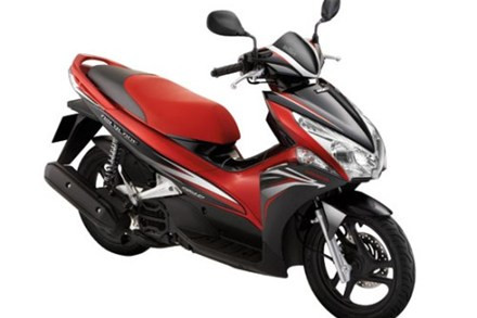 Ở phân khúc xe tay ga, mẫu xe Airblade của Honda vẫn đang chinh phục người tiêu dùng Việt bởi kiểu dáng mới mẻ, hiện đại cùng động cơ tiết kiệm xăng. "Airblade" có nghĩa là "xé gió" hay "lưỡi dao chém gió", cái tên rất phù hợp với kiểu dáng cũng như công dụng của dòng xe này.