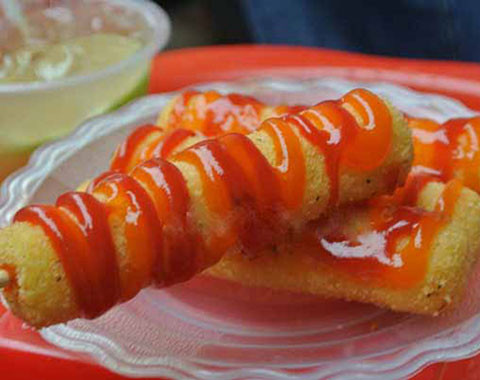 Phô mai que được nhập về không rõ nguồn gốc