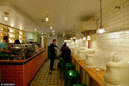Một quán cà phê độc đáo ở Anh. Ảnh: Internet.