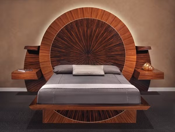 Giường ngủ "Hoàng hôn" Parnian PDM là sản phẩm của hãng sản xuất đồ nội thất nổi tiếng Abdolhay Parnian, phải mất đến 2 năm 8 tháng để hoàn thành. Nguyên liệu chủ yếu của chiếc giường này là vàng, thép không gỉ và gỗ. Tấm đệm được làm bằng những vật liệu thiên nhiên gồm len, bông, lông bờm ngựa và cao su tự nhiên.