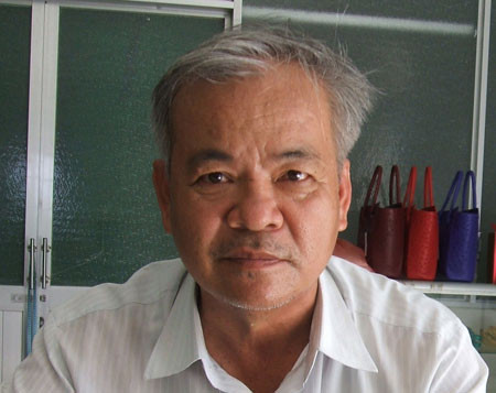 Ông Trần Văn Nga cũng kiếm bạc tỷ từ kinh doanh da cá sấu. Ảnh: Báo Lao động.