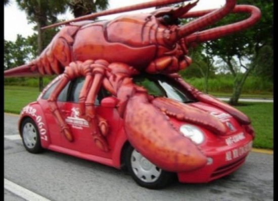 Chiếc xe cõng chú tôm khổng lồ