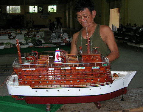 Hiện ông Ba Léo đang có trong tay hơn 200 mô hình khác nhau. Ảnh: Internet.