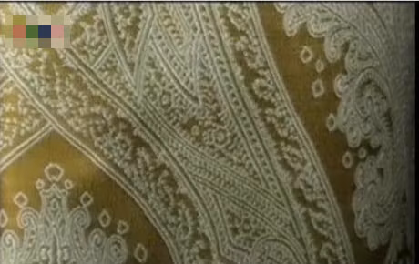 Mọi chi tiết của chiếc giường đều được gia công kỹ càng, đem lại vẻ sang trọng và đẹp mắt cho chiếc giường này.