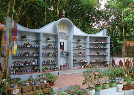 Một góc nghĩa trang chó mèo. Ảnh: Pháp luật Việt Nam.