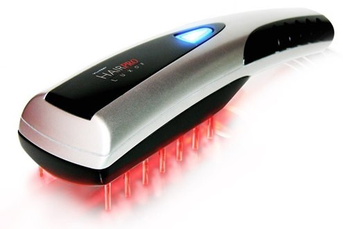 Loại lược cao cấp của HairPro có tích hợp tia laser và đèn LED. Nó được quảng cáo có tác dụng làm tóc trông dày và mượt tối đa và được bán với giá gần 500 USD một chiếc.