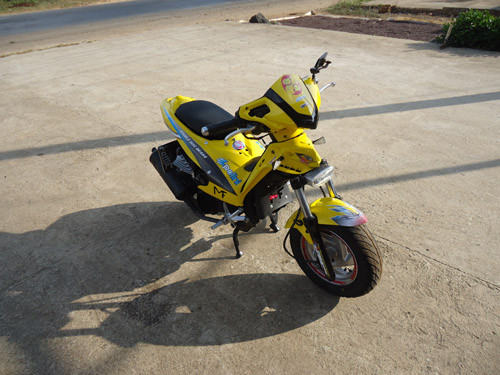 Một chiếc SYM Attila đã được chủ nhân thay đổi diện mạo, mọi công đoạn đều được chính chủ nhân của chiếc xe thực hiện, từ độ dàn vỏ cho đến các chi tiết cơ khí khác.