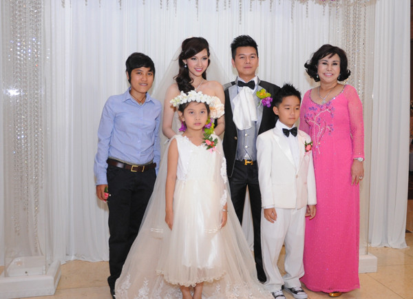 Đám cưới hoành tráng của Quỳnh Chi và thiếu gia Trần Văn Chương