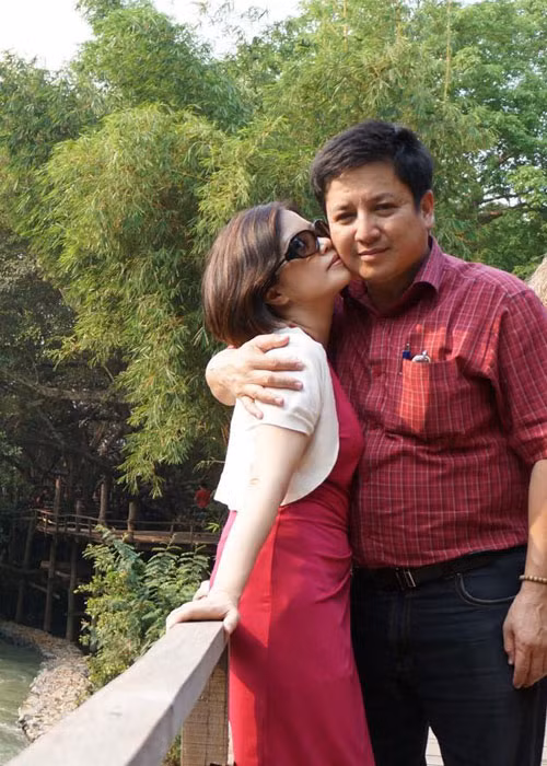 Biết cách giữ lửa cho cuộc sống gia đình, hình ảnh hạnh phúc của cặp đôi khiến nhiều người ngưỡng mộ, ghen tỵ.