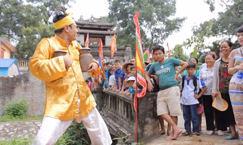 He lo diem thu vi hai Tet 2015 “Quan truong - Truong quan“-Hinh-5