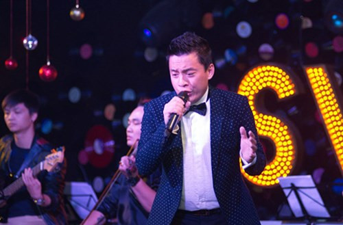 Ca sĩ Lam Trường tổ chức đám cưới hoành tráng với bạn gái Yến Phương vào ngày 27/11 tại TP HCM. Ngày 3/12, nam ca sĩ cũng tái xuất trong đêm nhạc tại Hà Nội.