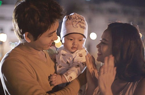 Nhóc tì còn có dịp xuất hiện trong MV "Happy Family" của mẹ Trương Quỳnh Anh. MV được thực hiện khi Sushi chưa đầy một tuổi. Đây cũng là sản phẩm đánh dấu sự trở lại của Trương Quỳnh Anh sau khi nghỉ sinh em bé.