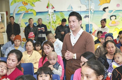 "Là nghệ sĩ có rất nhiều tâm huyết cho hoạt động từ thiện xã hội", Trọng Tấn chia sẻ. Sắp tới anh sẽ thành lập được một quỹ bảo trợ, kêu gọi cộng đồng chung tay sẻ chia hướng tới trẻ em bị ung thư.