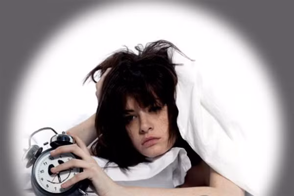 Bạn có thể bị “jet lag” mặc dù không bị lệch múi giờ. “Jet lag” là hiện tượng thói quen nghỉ ngơi bị phá vỡ dẫn đến đồng hồ sinh học rối loạn, ví như bạn khó ngủ vào tối chủ nhật và vì vậy mệt mỏi, chao đảo vào sáng thứ hai.