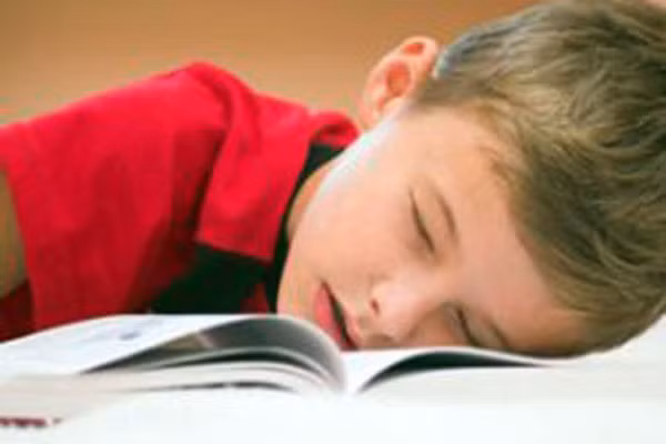 Nếu ăn cá hàng ngày nhất là các loại cá biển to thì cần khám sức khoẻ và đo lượng mecury trong máu hàng năm. Nhiễm độc chì và thủy ngân gây tác hại nghiêm trọng hơn ở trẻ em vì hệ thần kinh của trẻ đặc biệt nhạy cảm. Chúng còn gây ảnh hướng đến não, khả năng tiếp thu và sự phát triển của trẻ nhỏ.