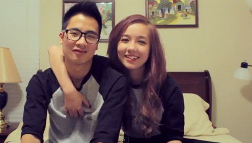 Clip "Chuyện tình nhạt nhẽo" làm theo phong cách Boy friend, girl friend tag của JV và Mie như một cách công khai tình cảm giữa hai người.