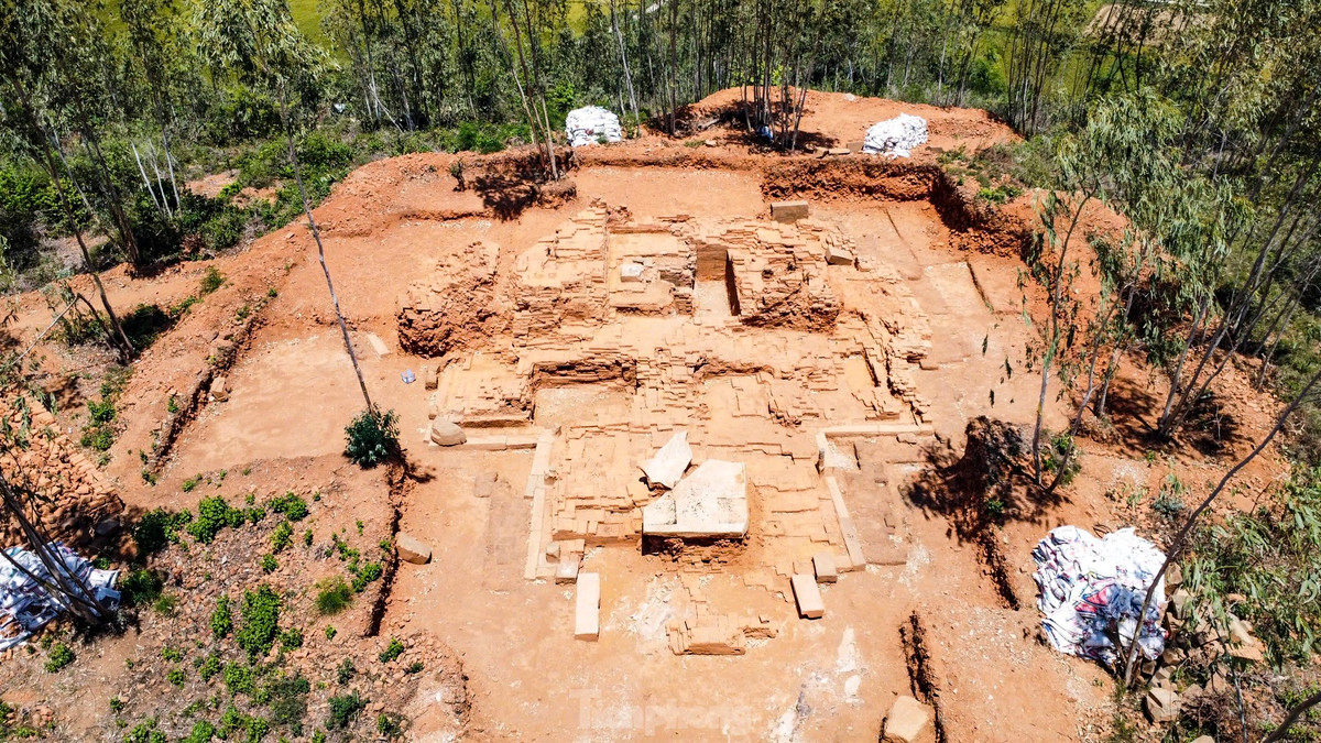 Can canh phe tich thap co the ky 13 vua phat lo o Binh Dinh-Hinh-2