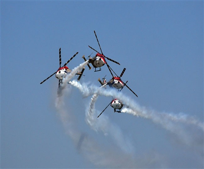 Tiem kich Rafale lan dau xuat hien trong duyet binh Khong quan An Do-Hinh-5