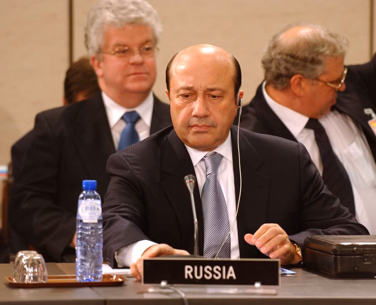 Chủ tịch Ủy ban Đối ngoại Thượng viện Nga Igor Ivanov.