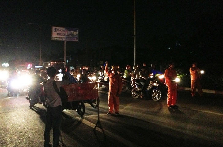 Nhiều người tham gia giao thông trên QL13 vào thời điểm xảy ra sự cố đã may mắn thoát nạn.