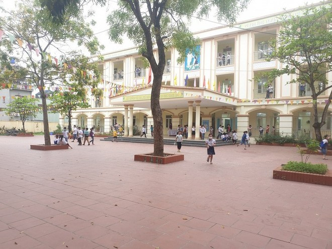 Hiệu trưởng đấm nữ giáo viên tím mắt bị phạt 6,5 triệu đồng Hieu truong dam nu giao vien tim mat bi phat 6,5 trieu dong