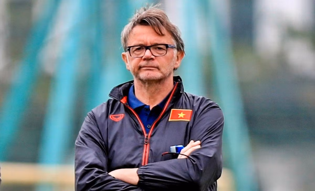 U23 Viet Nam da giao huu, HLV Troussier khien nguoi ham mo hut hang