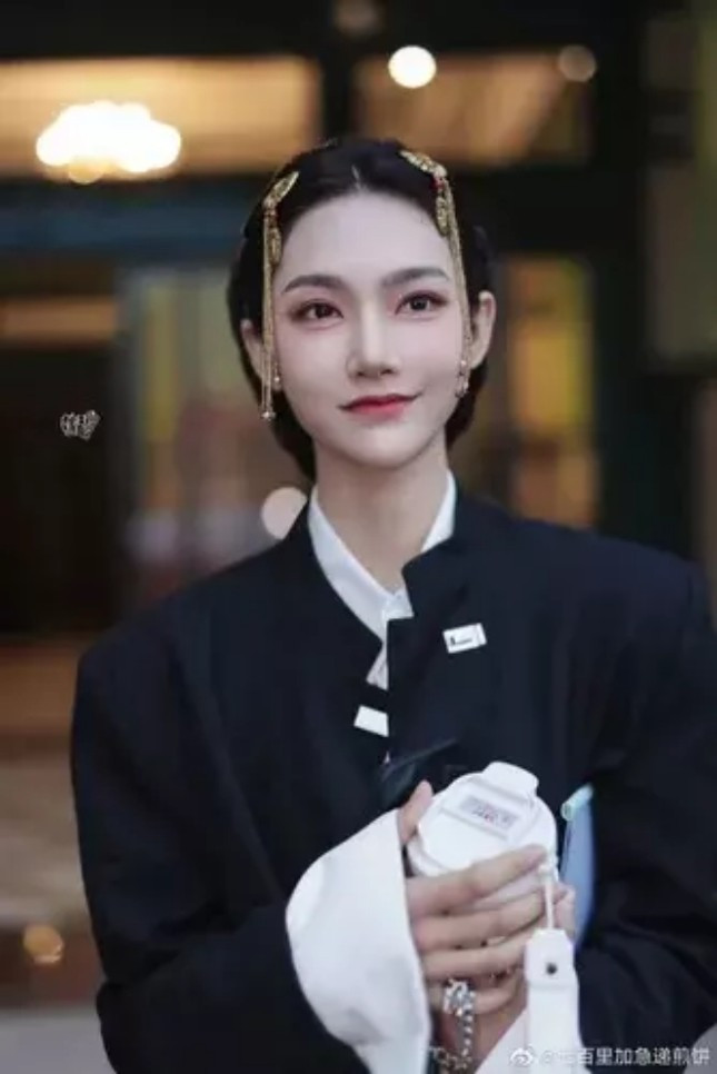 Chi Pu tham gia show “Ty Ty Dap Gio Re Song” cua Trung Quoc?-Hinh-4