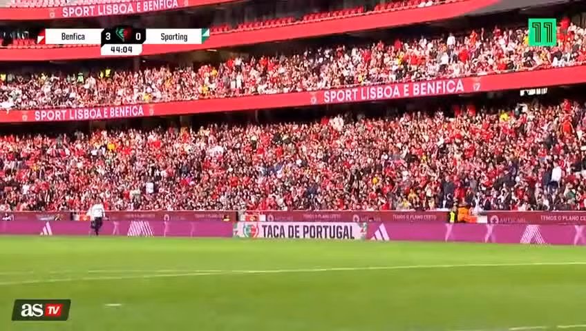 Video: Nhan vien y te bi trong tai rut “the trang”, ly do bat ngo