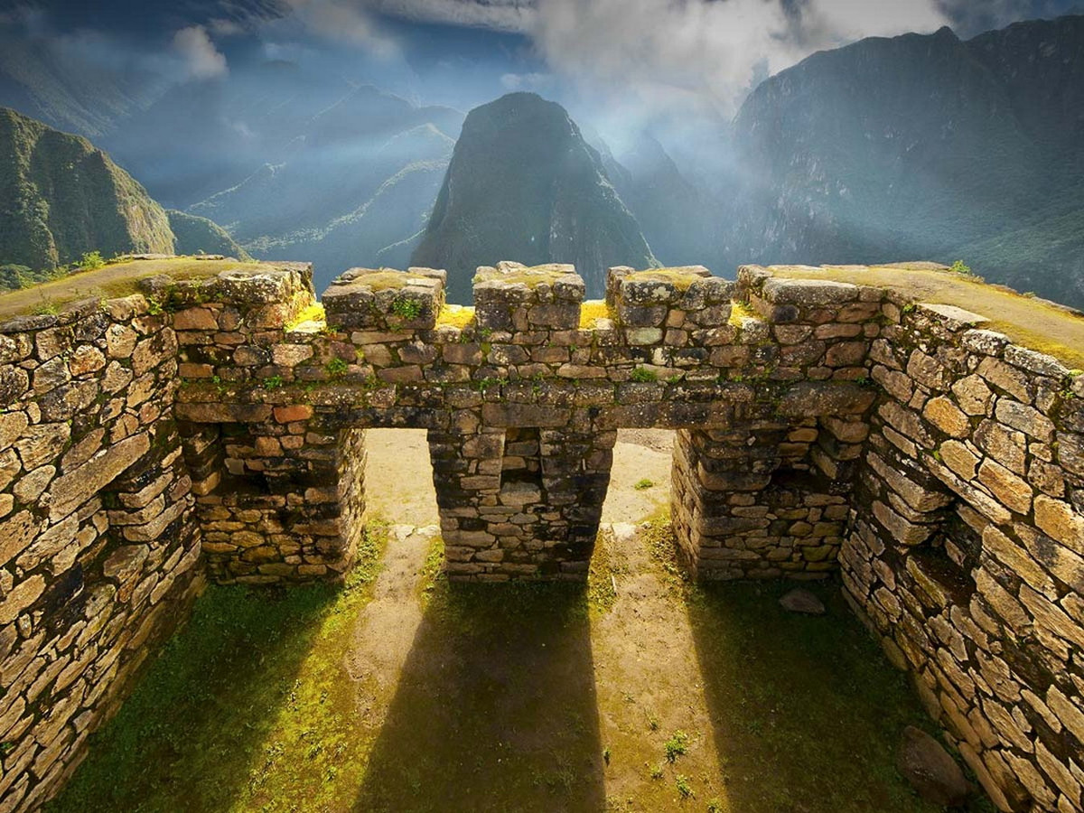 Phải tới 1911, Machu Picchu mới bắt đầu được thế giới phương Tây chú ý, sau khi nhà sử học Hiram Bingham III tái khám phá các tàn tích và cho ra mắt cuốn sách "Thành phố đã mất của người Inca". Ảnh: Ollantaytambo.org.