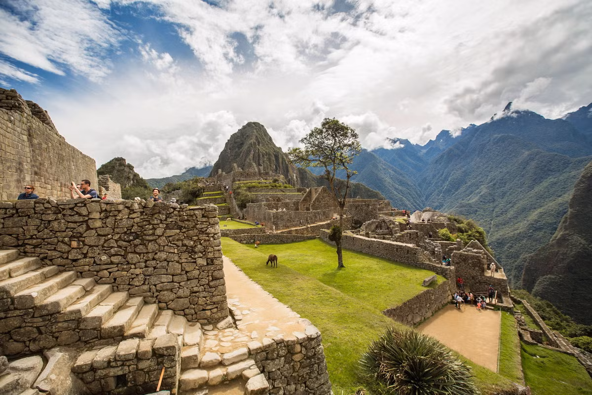 Thành phố nằm trên độ cao 2.350 mét so với mực nước biển này được chia thành ba khu vực lớn: Khu vực linh thiêng, Khu vực dân chúng và Khu của các Thầy tu và Tầng lớp quý tộc (khu hoàng gia). Ảnh: REI.