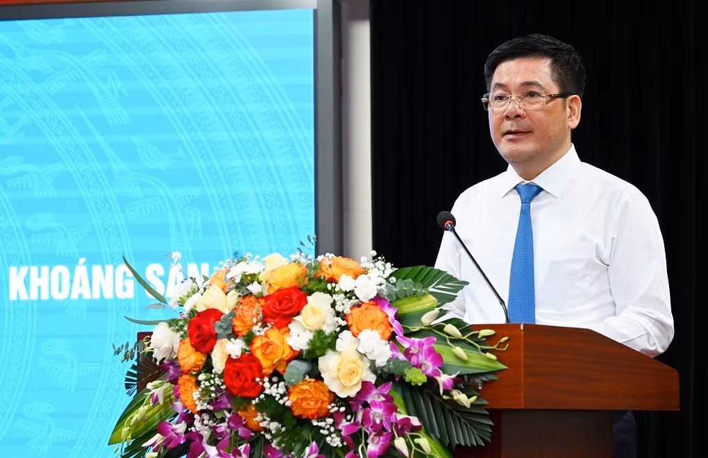 Kho chua xang dau “khung” nhat Viet Nam se duoc xay dung o dau?