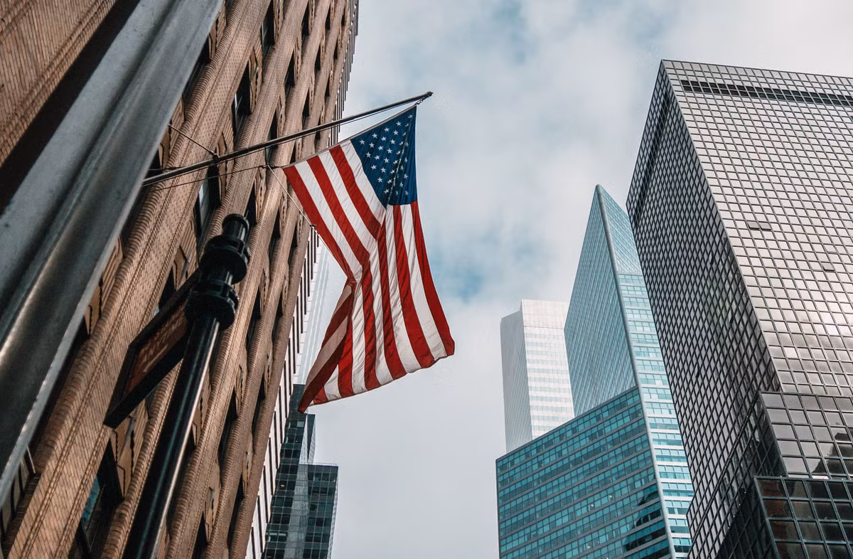 Quốc khánh Mỹ là ngày 4/7/1776, ngày 13 thuộc địa của Anh ở lục địa Bắc Mỹ tuyên bố độc lập khỏi Vương quốc Anh bằng bản tuyên ngôn độc lập của Thomas Jefferson. Kể từ ngày giành độc lập, nước Mỹ không ngừng củng cố vị thế của mình để trở thành cường quốc số một, tác động to lớn đến rất nhiều mặt khác nhau của lịch sử thế giới.