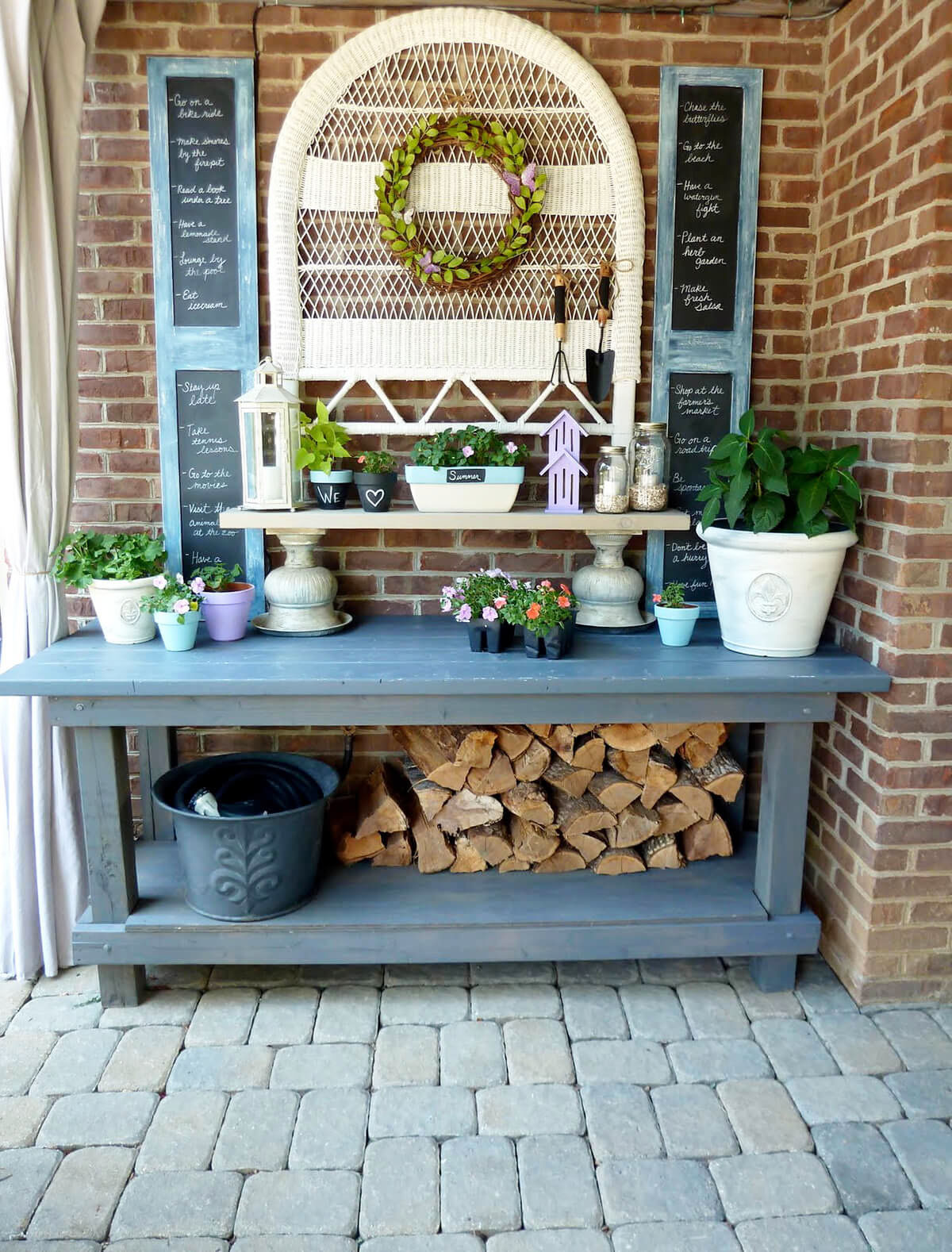 Khu vườn nhỏ xinh được tạo ra từ những món đồ nội thất cũ - Hình 4 Khu vuon nho xinh duoc tao ra tu nhung mon do noi that cu-Hinh-4