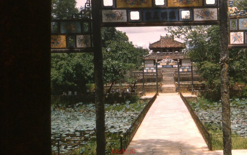 Cận cảnh cầu Trung Đạo.