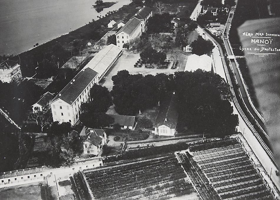 Trường trung học bảo hộ (trường Bưởi – Chu Văn An ngày nay).