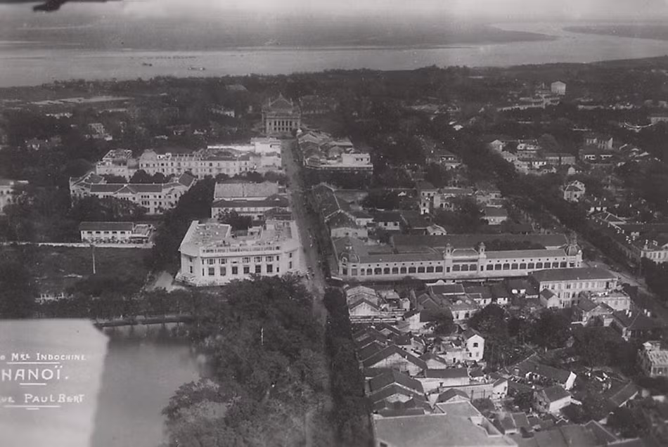 Phố Paul Bert (Tràng Tiền) và Nhà hát Lớn.