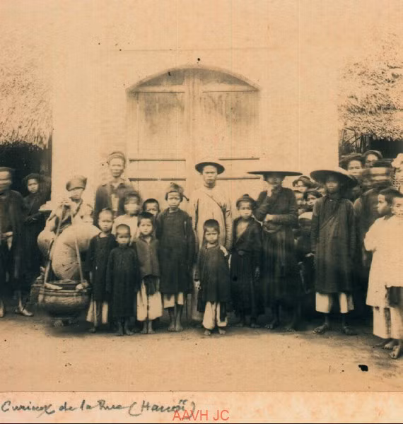 Bồi hồi ngắm Việt Nam năm 1885 qua loạt ảnh đắt giá Boi hoi ngam Viet Nam nam 1885 qua loat anh dat gia