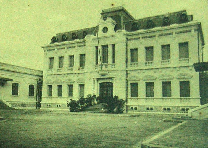 Tòa thị chính thành phố Hải Phòng.