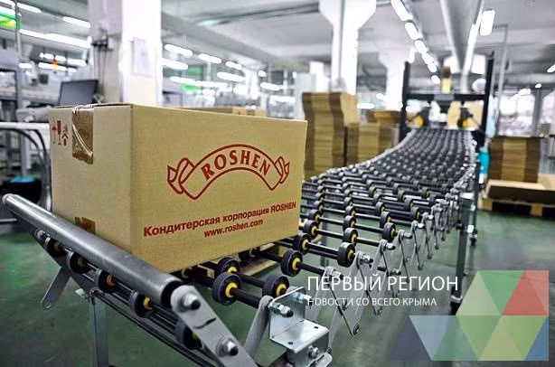 Dây chuyền sản xuất từ khâu nguyên liệu thô cho đến đóng thùng sản phẩm được kiểm duyệt với độ an toàn thực phẩm cao.