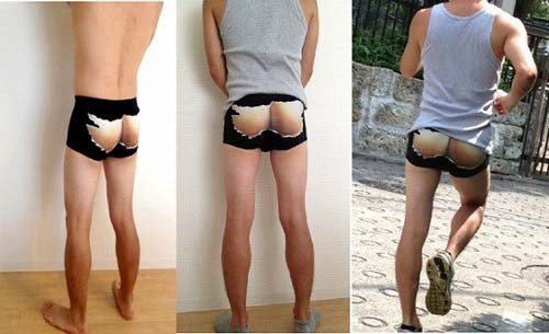 Quần thể dục "hở mông" đang là mốt của các bạn trẻ Nhật Bản.