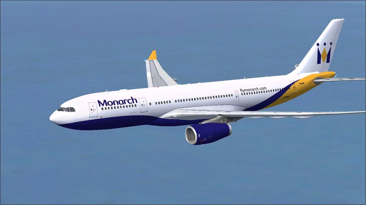 Máy bay Airbus A330-200 có thân ngắn, trọng lượng cất cánh tối đa là 233 tấn. Tầm bay với 253 hành khách ở 3 hạng ghế là 12.500 km. Sức mạnh của máy bay do hai động cơ General Electric CF6-80E, Pratt &amp; Whitney PW4000 hoặc Rolls-Royce Trent 700 cung cấp. Ảnh máy bay A330-200 của hãng hàng không Monarch Airlines, Anh.