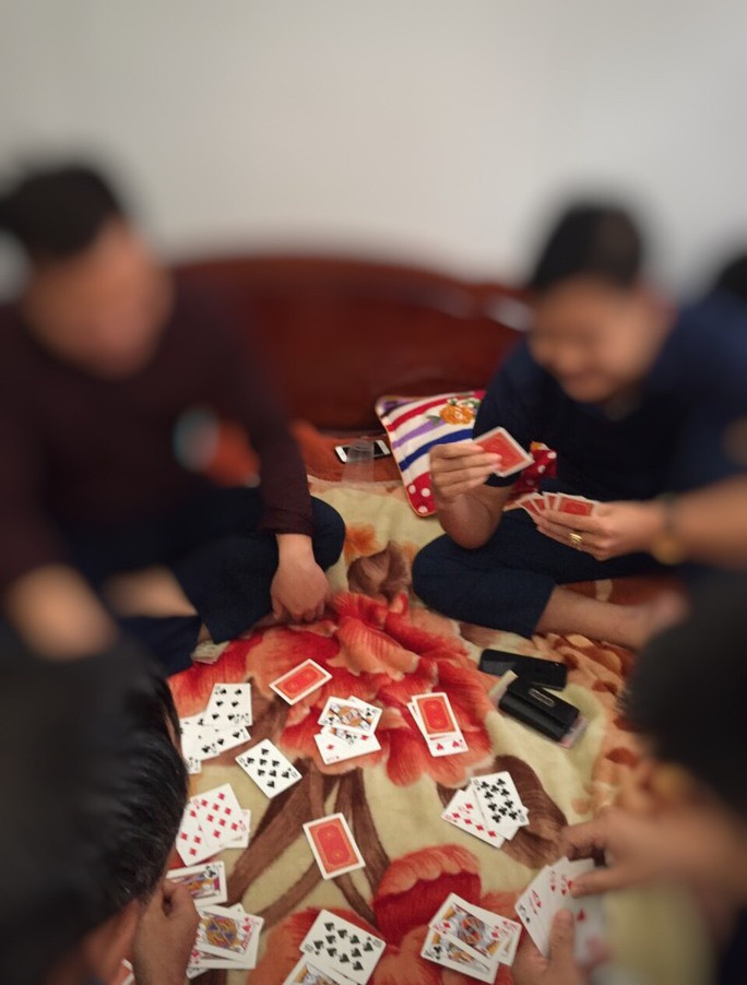 Xac minh viec Doi pho Thanh tra giao thong huyen danh bac tai tru so